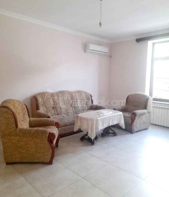2 Սենյականոց Բնակարան Քարե Շենքում, 75քմ, 2/5 հարկ, Կապիտալ Վերանորոգված, Կահավորված, Արևկող