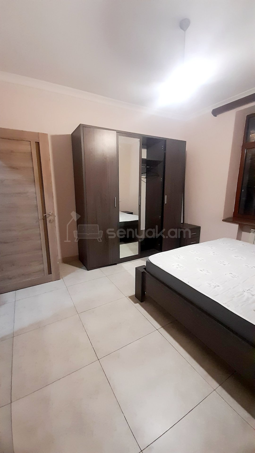 2 Սենյականոց Բնակարան Քարե Շենքում, 75քմ, 2/5 հարկ, Կապիտալ Վերանորոգված, Կահավորված, Արևկող