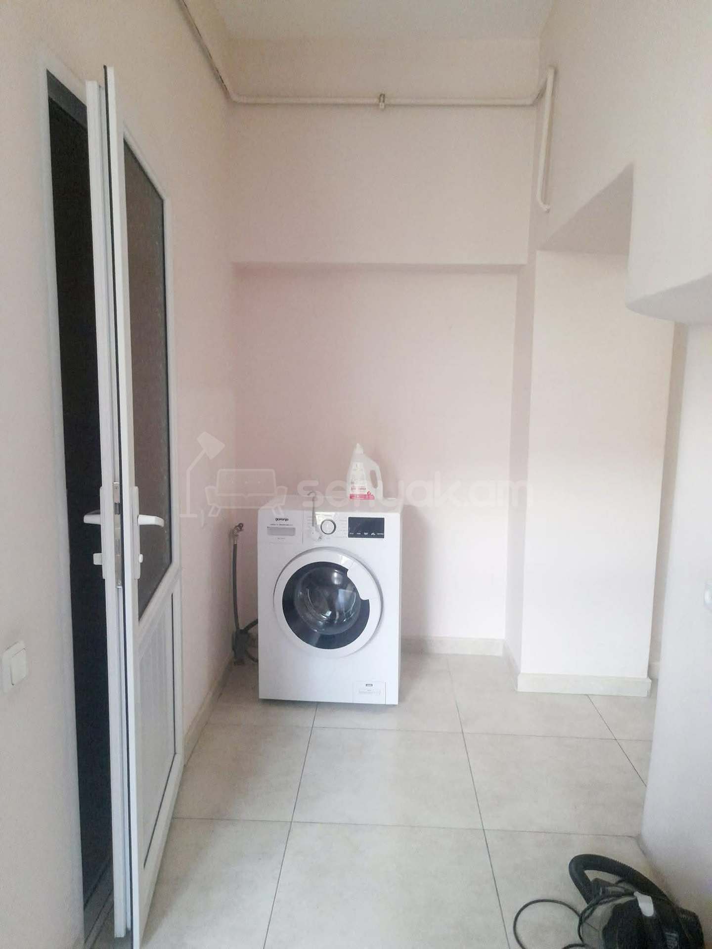 2 Սենյականոց Բնակարան Քարե Շենքում, 75քմ, 2/5 հարկ, Կապիտալ Վերանորոգված, Կահավորված, Արևկող