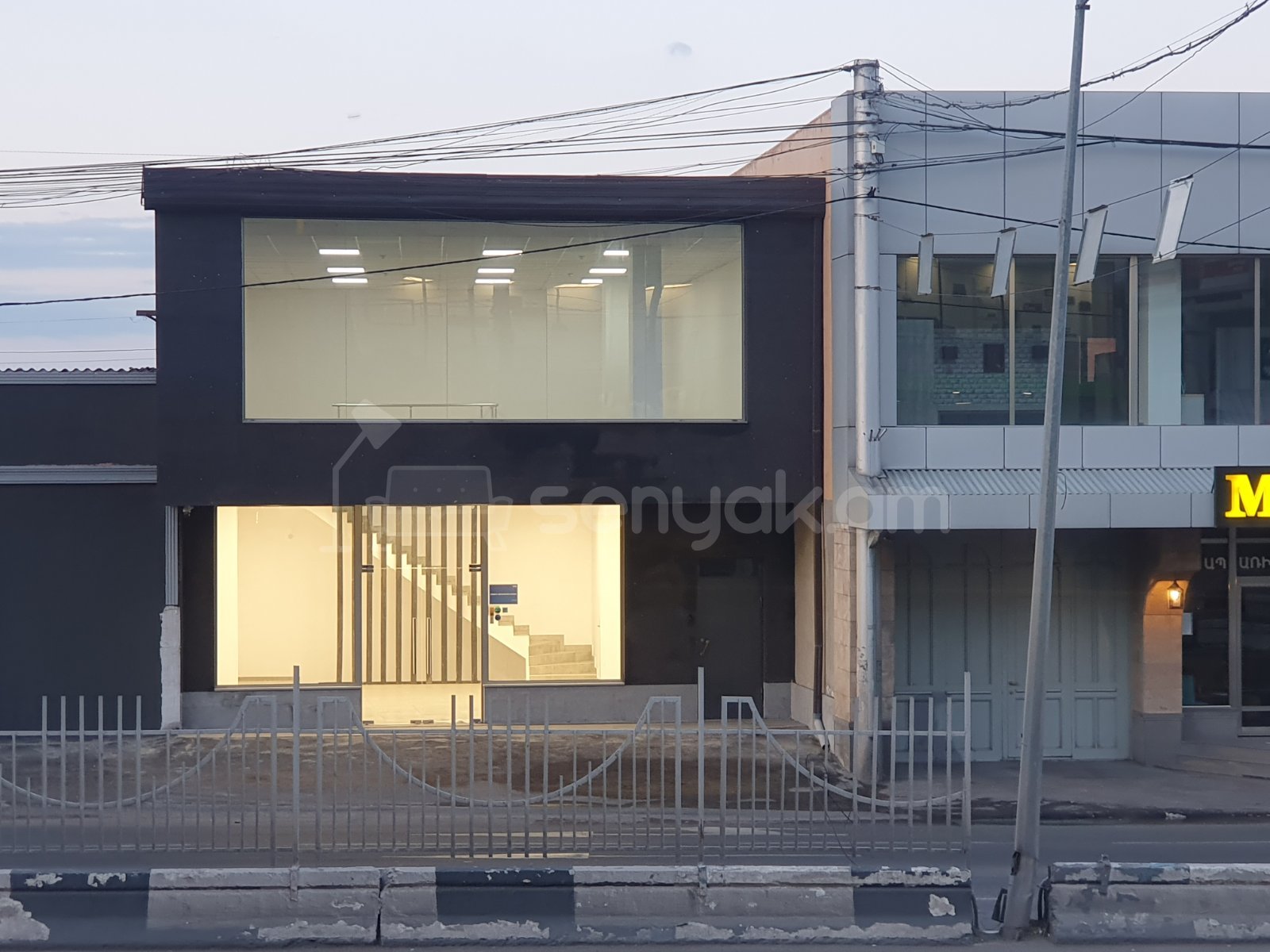 Նորակառույց Առևտրի Տարածք, 260քմ