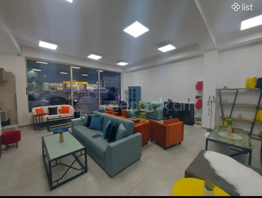 Նորակառույց Առևտրի Տարածք, 260քմ