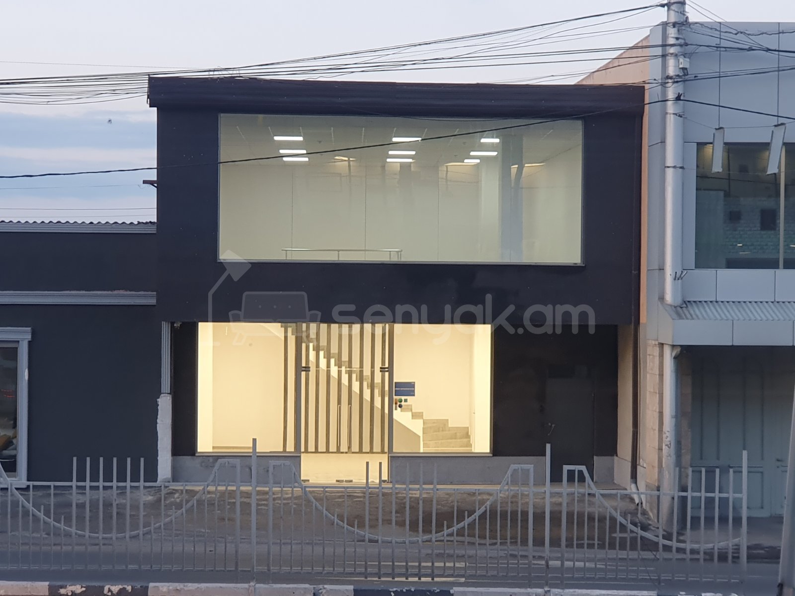 Նորակառույց Առևտրի Տարածք, 260քմ