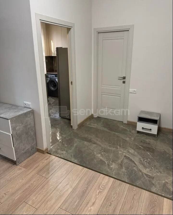 1 Սենյականոց Բնակարան Քարե Շենքում, 61քմ, 2/5 հարկ, Կապիտալ Վերանորոգված, Կահավորված, Արևկող