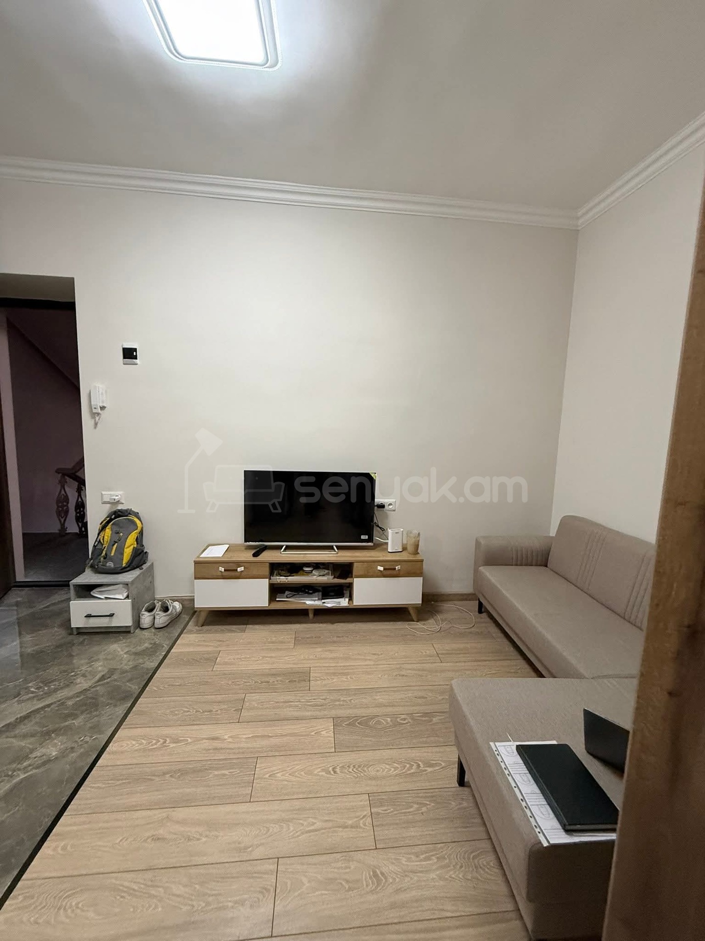 1 Սենյականոց Բնակարան Քարե Շենքում, 61քմ, 2/5 հարկ, Կապիտալ Վերանորոգված, Կահավորված, Արևկող