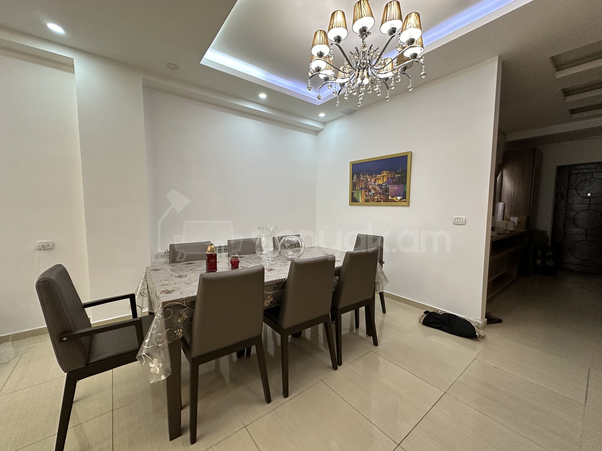 3 Սենյականոց Բնակարան Նորակառույցում, 98քմ, 4/10 հարկ, Կապիտալ Վերանորոգված