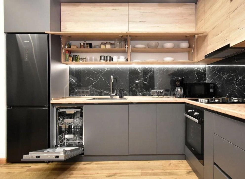 2 Սենյականոց Բնակարան Քարե Շենքում, 45քմ, 3/5 հարկ, Դիզայներական Վերանորոգված, Կահավորված