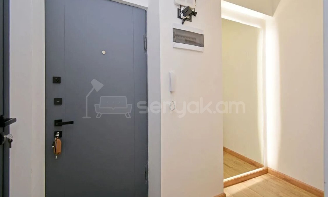 2 Սենյականոց Բնակարան Քարե Շենքում, 45քմ, 3/5 հարկ, Դիզայներական Վերանորոգված, Կահավորված