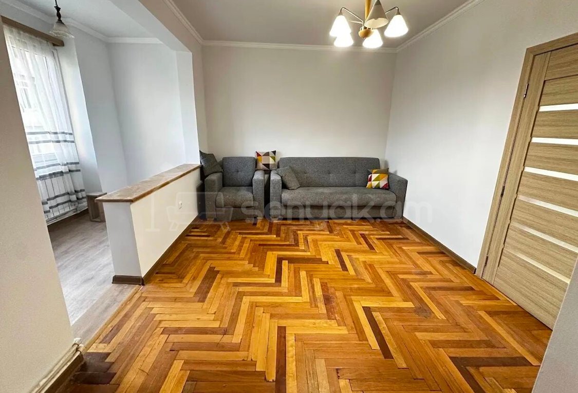 2 Սենյականոց Բնակարան Քարե Շենքում, 50քմ, 3/6 հարկ, Նորմալ Վիճակում, Կահավորված