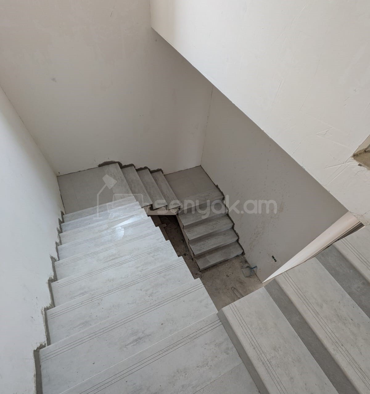 5 Սենյականոց Սեփական Տուն, 200քմ