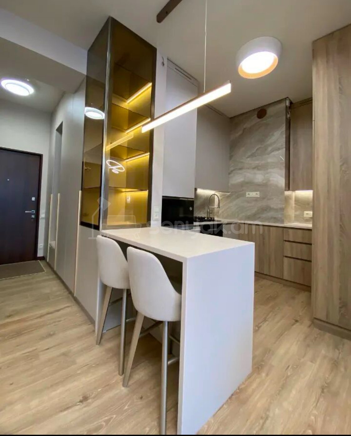 2 Սենյականոց Բնակարան Նորակառույցում, 52քմ, 4/18 հարկ, Դիզայներական Վերանորոգված, Կահավորված