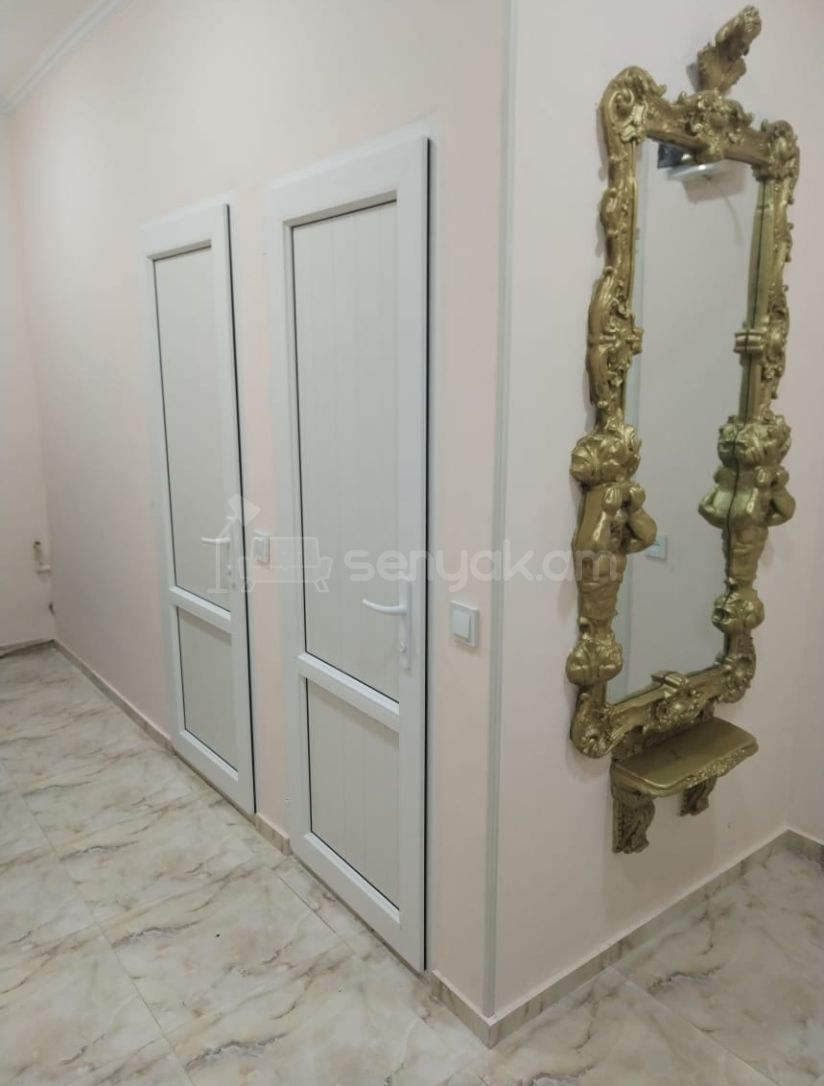 1 Սենյականոց Բնակարան Քարե Շենքում, 35քմ, 1/5 հարկ, Կապիտալ Վերանորոգված