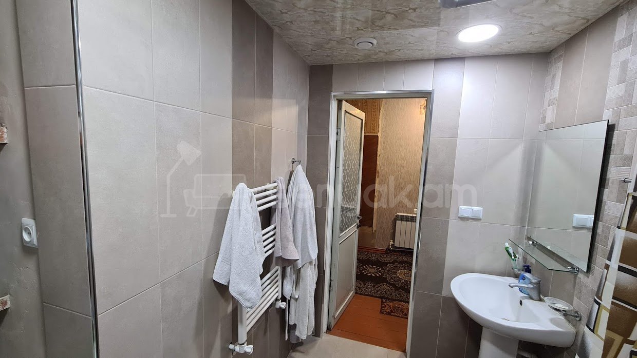 4 Սենյականոց Սեփական Տուն, 87քմ, Նորմալ Վիճակում, Մասամբ Կահավորված