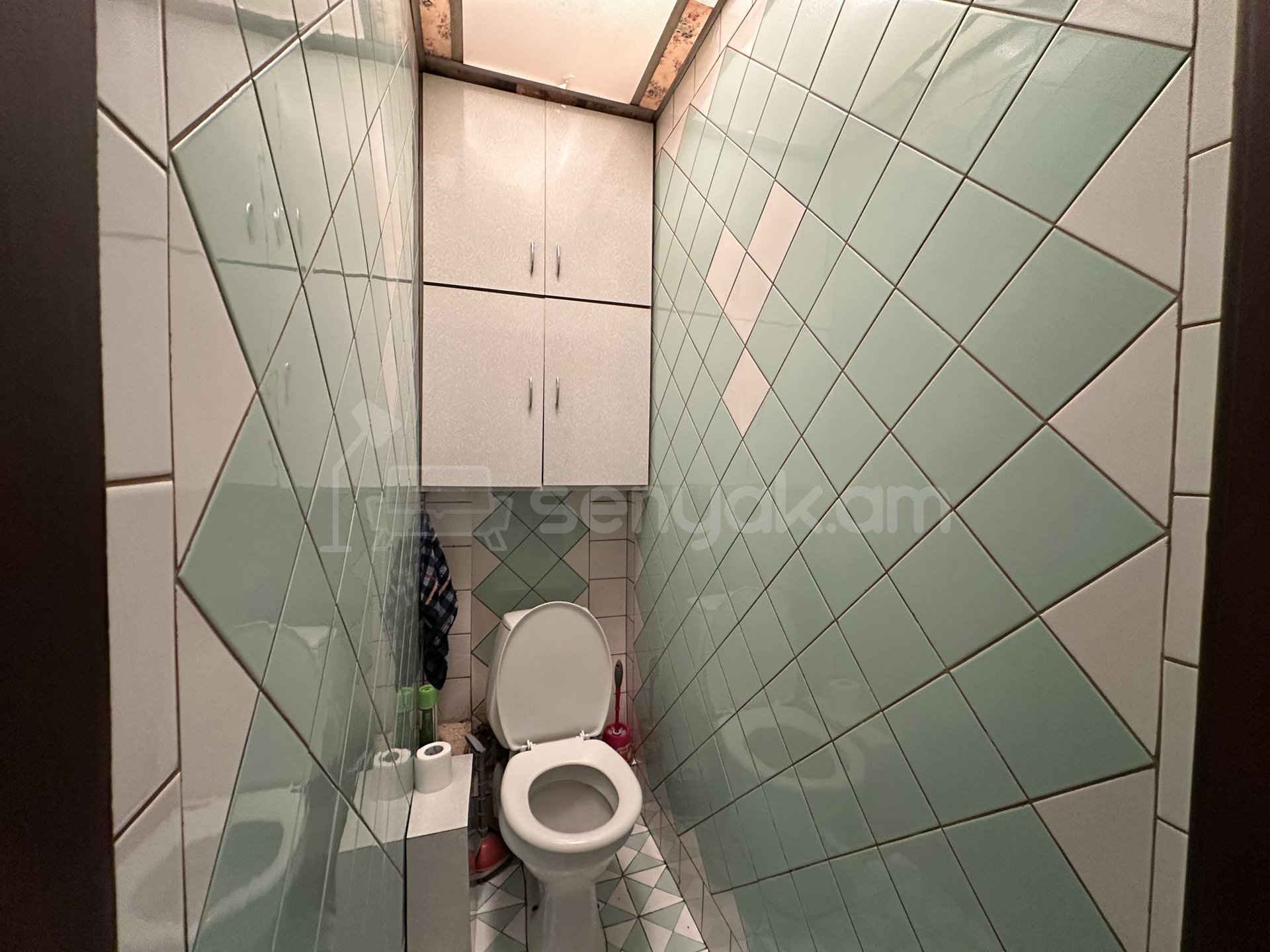 3 Սենյականոց Բնակարան Քարե Շենքում, 65քմ, 5/5 հարկ, Կոսմետիկ Վերանորոգված