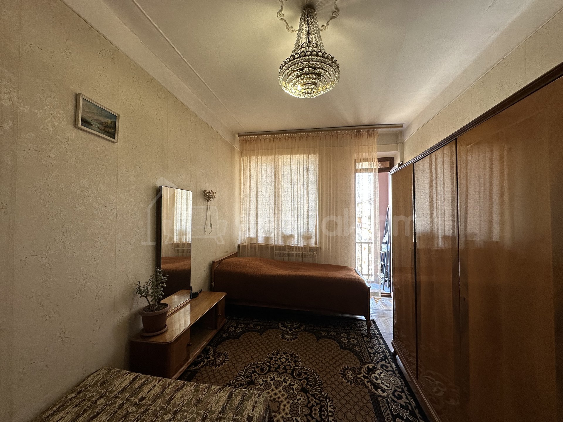 3 Սենյականոց Բնակարան Քարե Շենքում, 65քմ, 5/5 հարկ, Կոսմետիկ Վերանորոգված