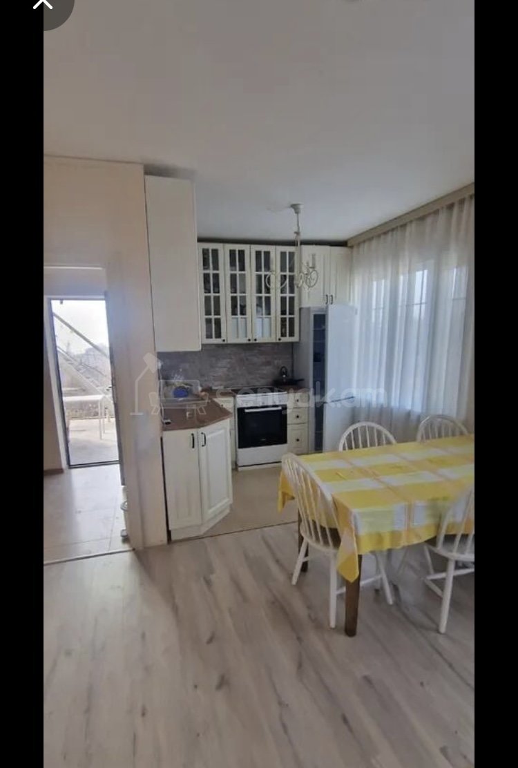 5 Սենյականոց Սեփական Տուն, 190քմ, Նորմալ Վիճակում