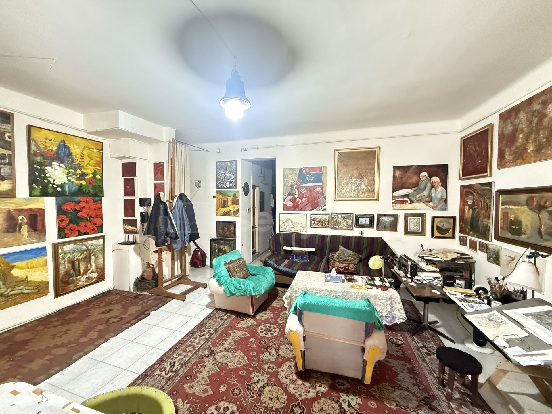 2 Սենյականոց Բնակարան Քարե Շենքում, 78քմ, 1/5 հարկ, Պետական Վիճակում