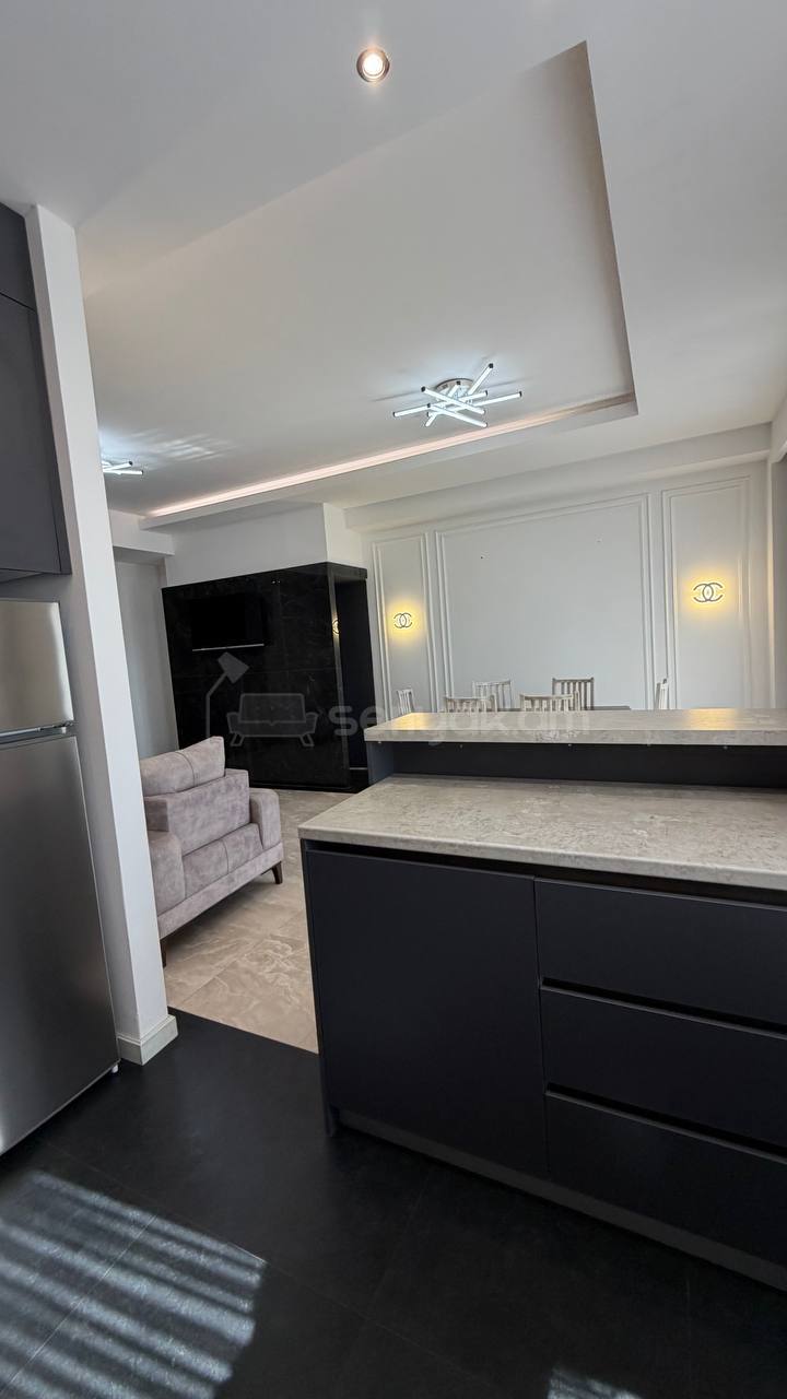 3 Սենյականոց Բնակարան Նորակառույցում, 110քմ, 12/16 հարկ, Դիզայներական Վերանորոգված, Կահավորված