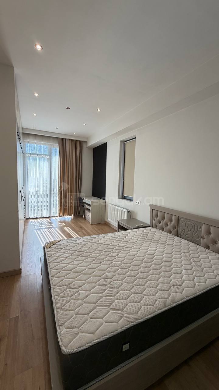 3 Սենյականոց Բնակարան Նորակառույցում, 110քմ, 12/16 հարկ, Դիզայներական Վերանորոգված, Կահավորված