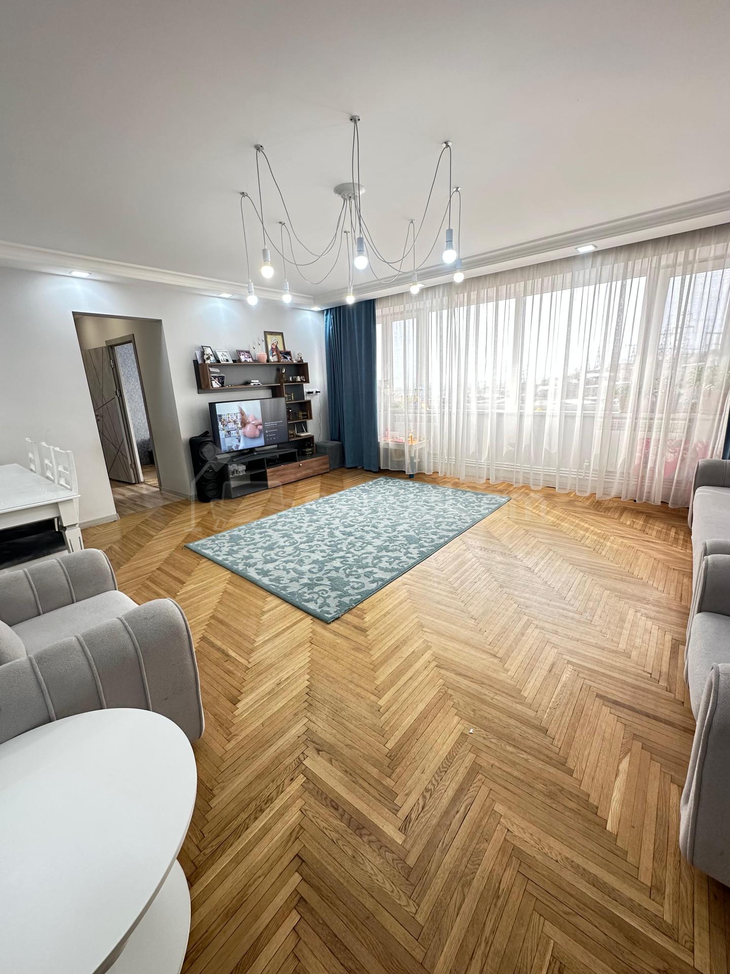 3 Սենյականոց Բնակարան, 80քմ, 5/9 հարկ, Կապիտալ Վերանորոգված