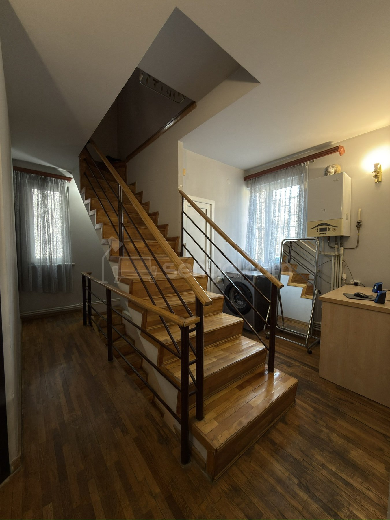 4 Սենյականոց Սեփական Տուն, 146քմ, Կապիտալ Վերանորոգված