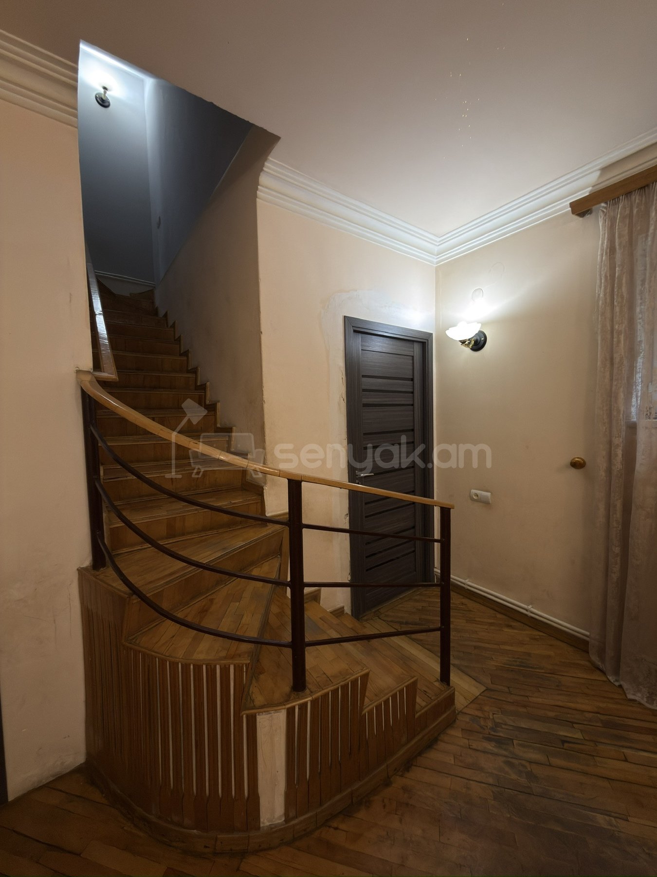 4 Սենյականոց Սեփական Տուն, 146քմ, Կապիտալ Վերանորոգված