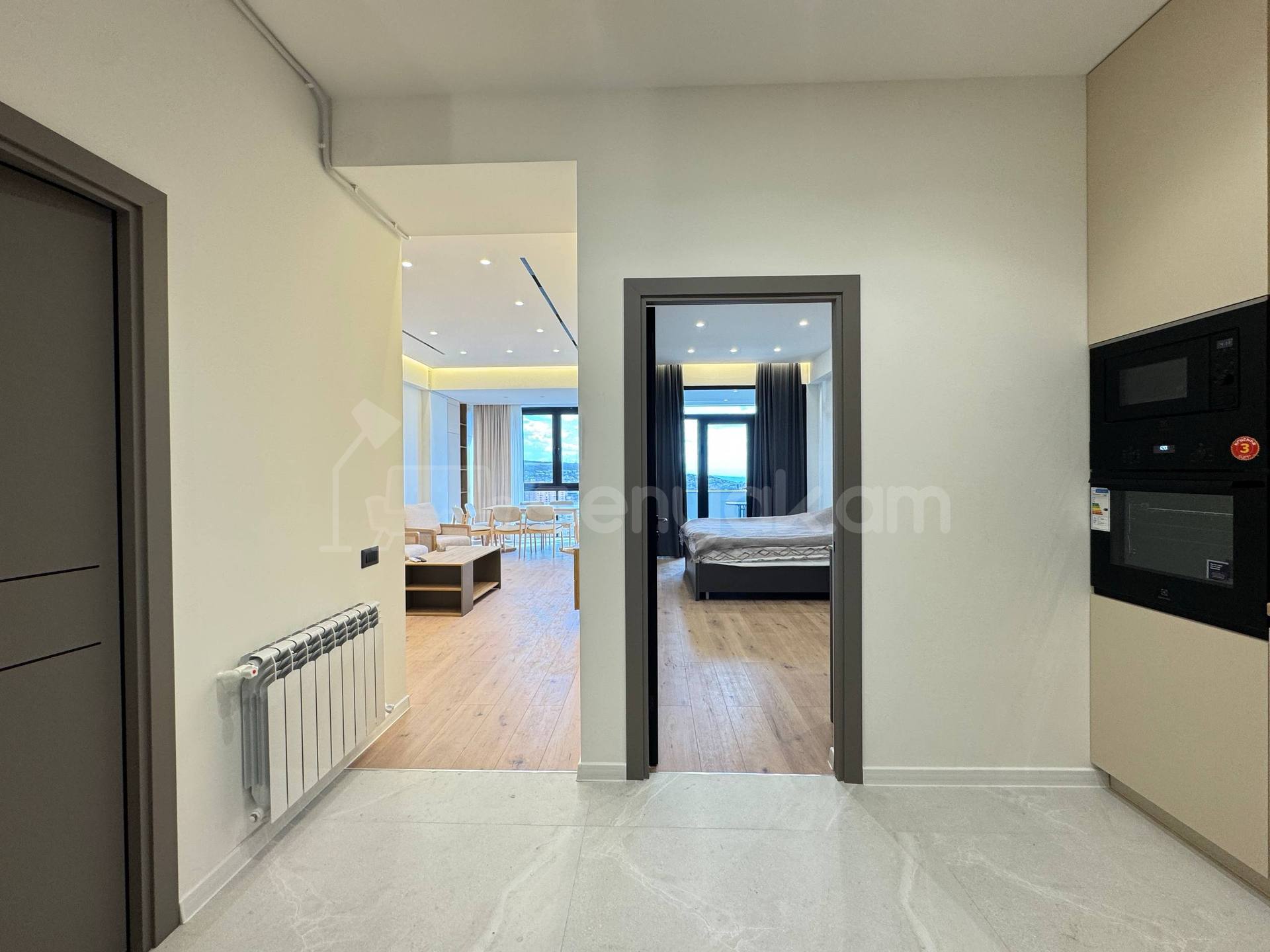 2 Սենյականոց Բնակարան, 65քմ, 11/16 հարկ, Դիզայներական Վերանորոգված, Կահավորված, Արևկող