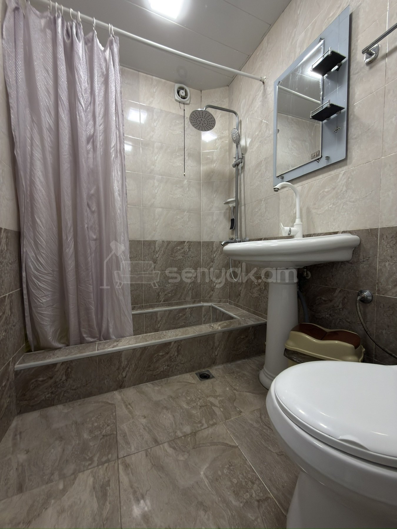 4 Սենյականոց Սեփական Տուն, 148քմ, Կապիտալ Վերանորոգված