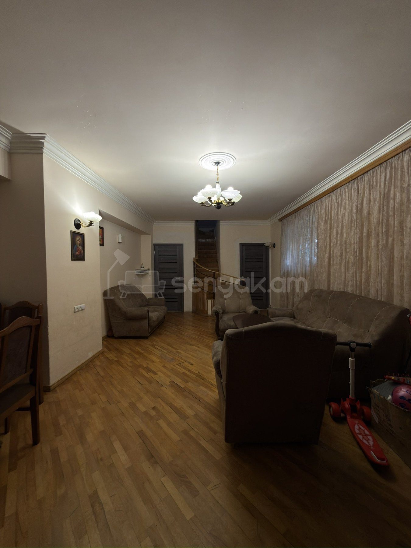 4 Սենյականոց Սեփական Տուն, 148քմ, Կապիտալ Վերանորոգված