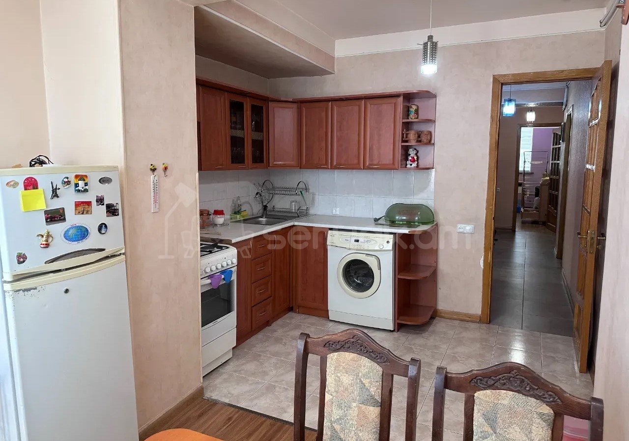 3 Սենյականոց Բնակարան, 89քմ, 8/9 հարկ, Կապիտալ Վերանորոգված