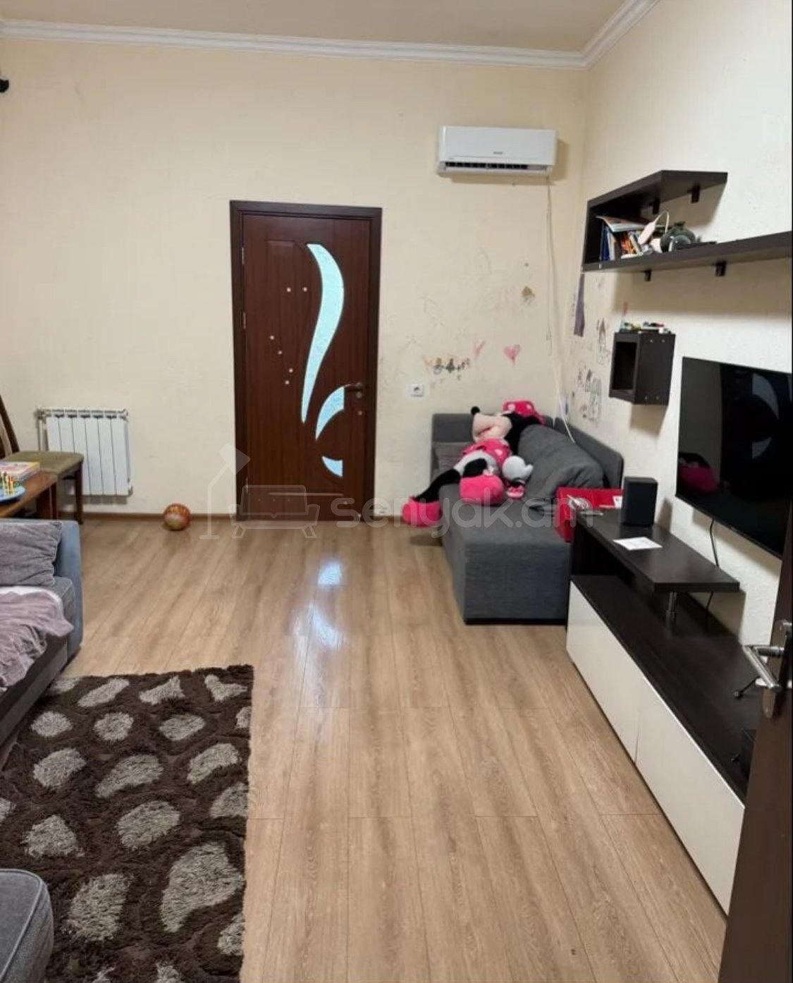 2 Սենյականոց Բնակարան Քարե Շենքում, 76քմ, 3/5 հարկ, Կապիտալ Վերանորոգված, Կահավորված