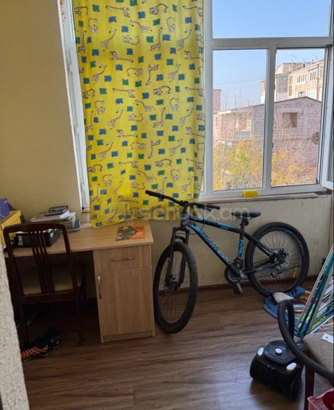 2 Սենյականոց Բնակարան Քարե Շենքում, 76քմ, 3/5 հարկ, Կապիտալ Վերանորոգված, Կահավորված