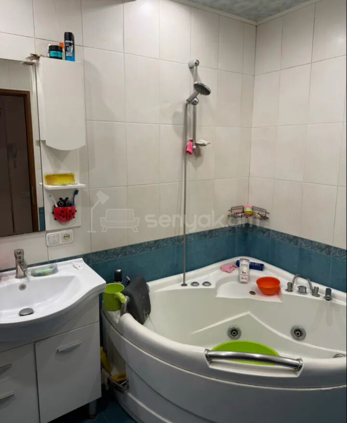 2 Սենյականոց Բնակարան Քարե Շենքում, 76քմ, 3/5 հարկ, Կապիտալ Վերանորոգված, Կահավորված