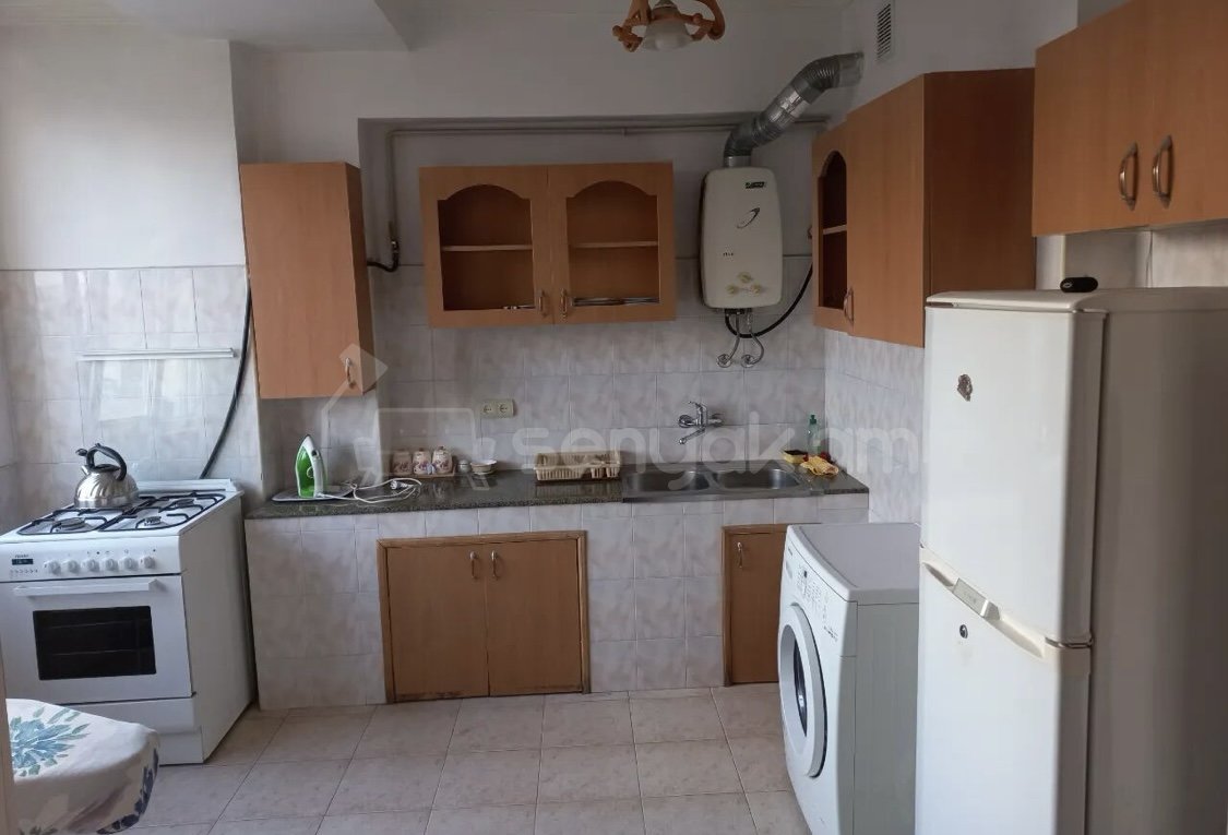 1 Սենյականոց Բնակարան, 42քմ, 7/11 հարկ, Նորմալ Վիճակում, Կահավորված