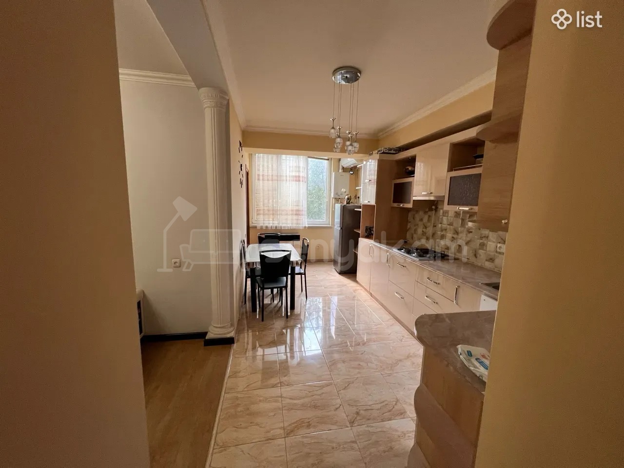 2 Սենյականոց Բնակարան Քարե Շենքում, 56քմ, 3/9 հարկ, Կապիտալ Վերանորոգված, Կահավորված