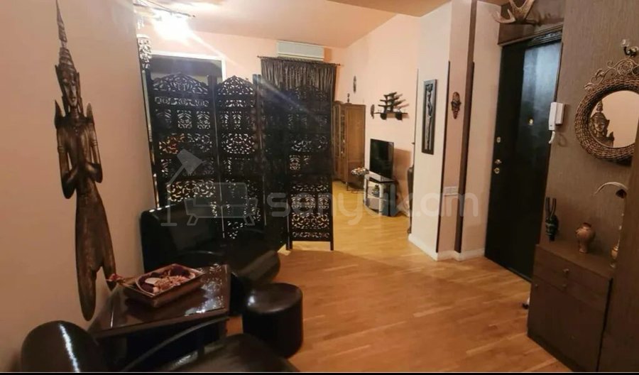 2 Սենյականոց Բնակարան Քարե Շենքում, 85քմ, 2/4 հարկ, Դիզայներական Վերանորոգված, Կահավորված