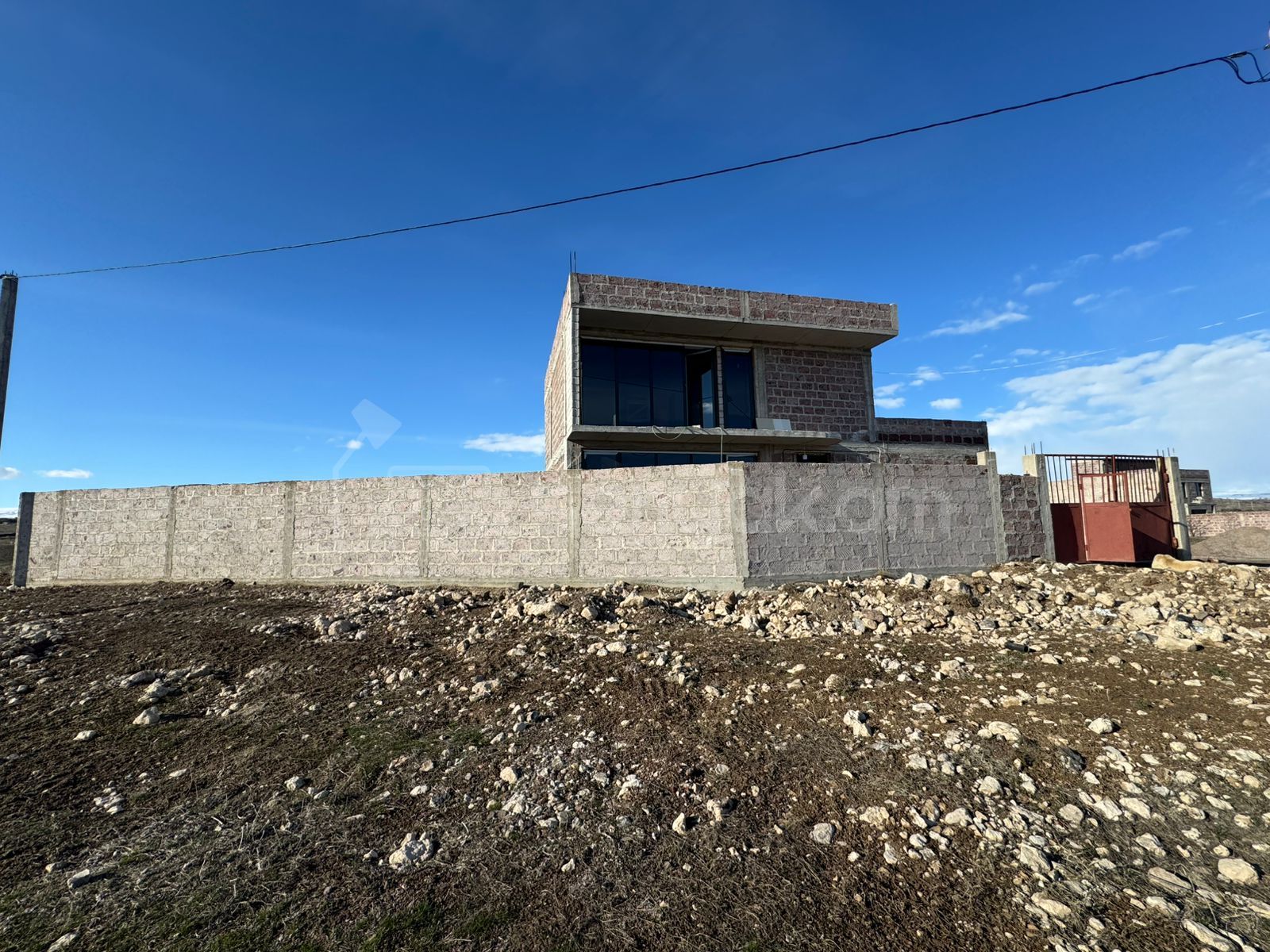 5 Սենյականոց Սեփական Տուն, 170քմ, Նորմալ Վիճակում, Ավտոտնակով