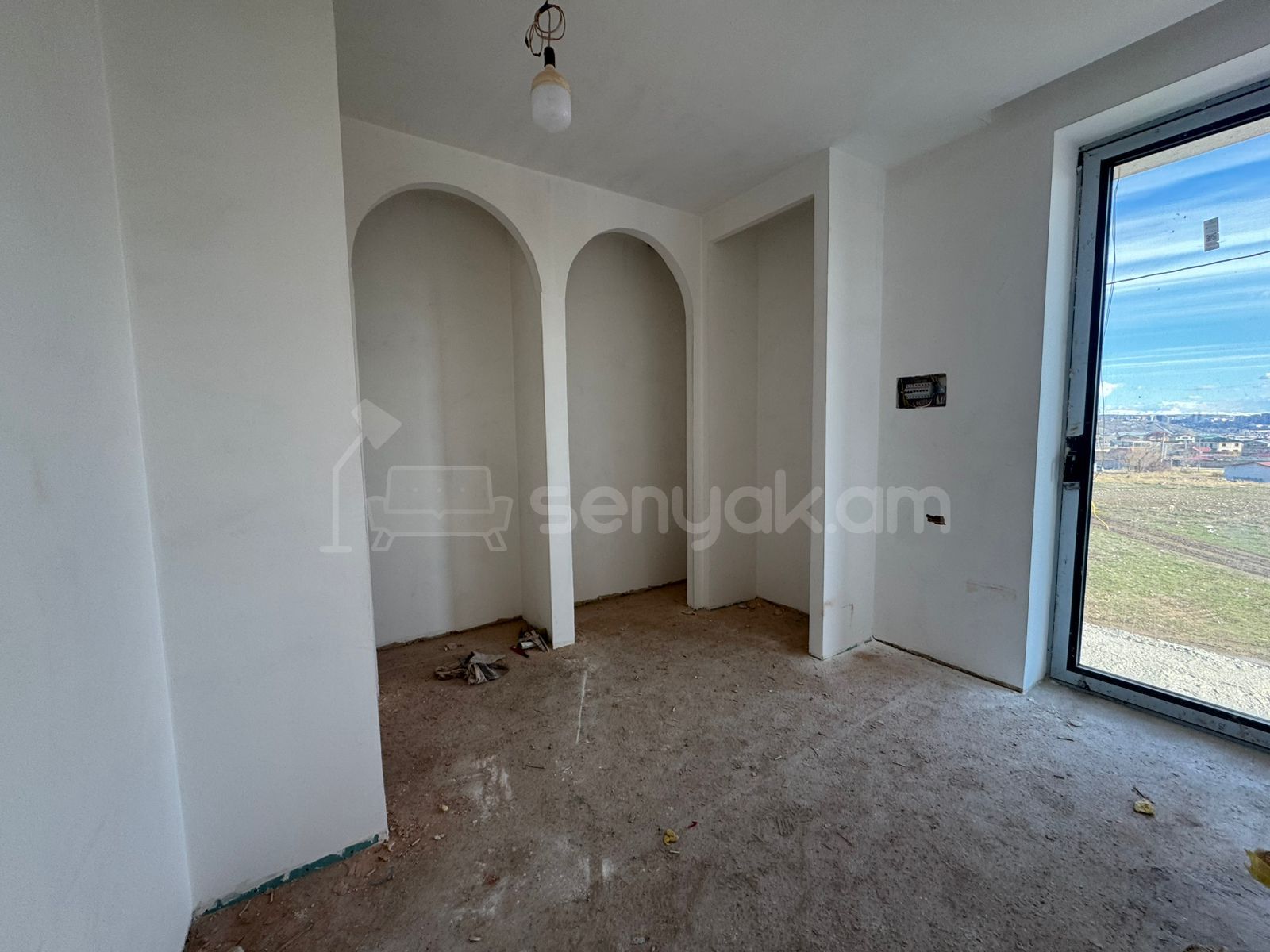 5 Սենյականոց Սեփական Տուն, 170քմ, Նորմալ Վիճակում, Ավտոտնակով