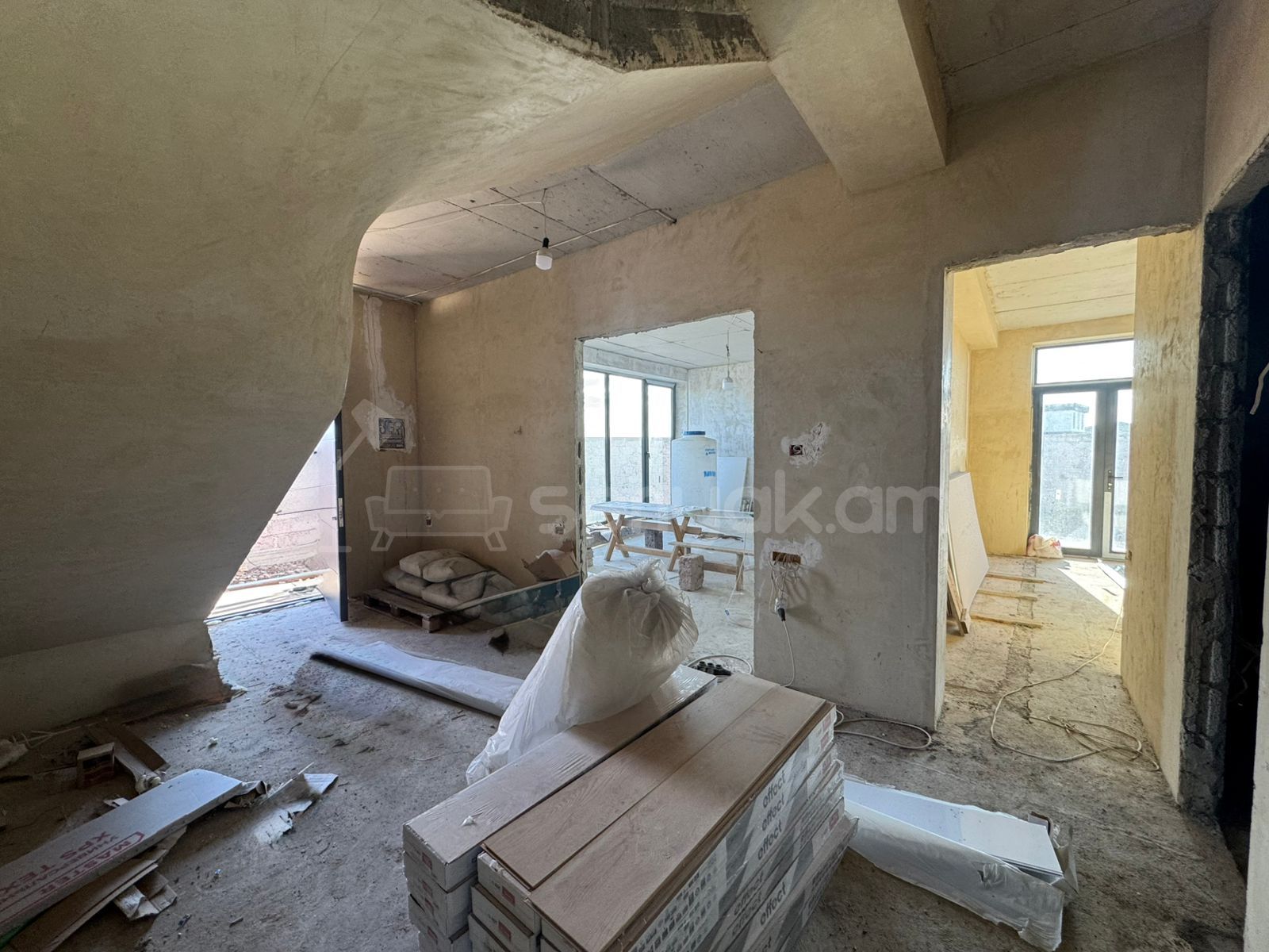 5 Սենյականոց Սեփական Տուն, 170քմ, Նորմալ Վիճակում, Ավտոտնակով