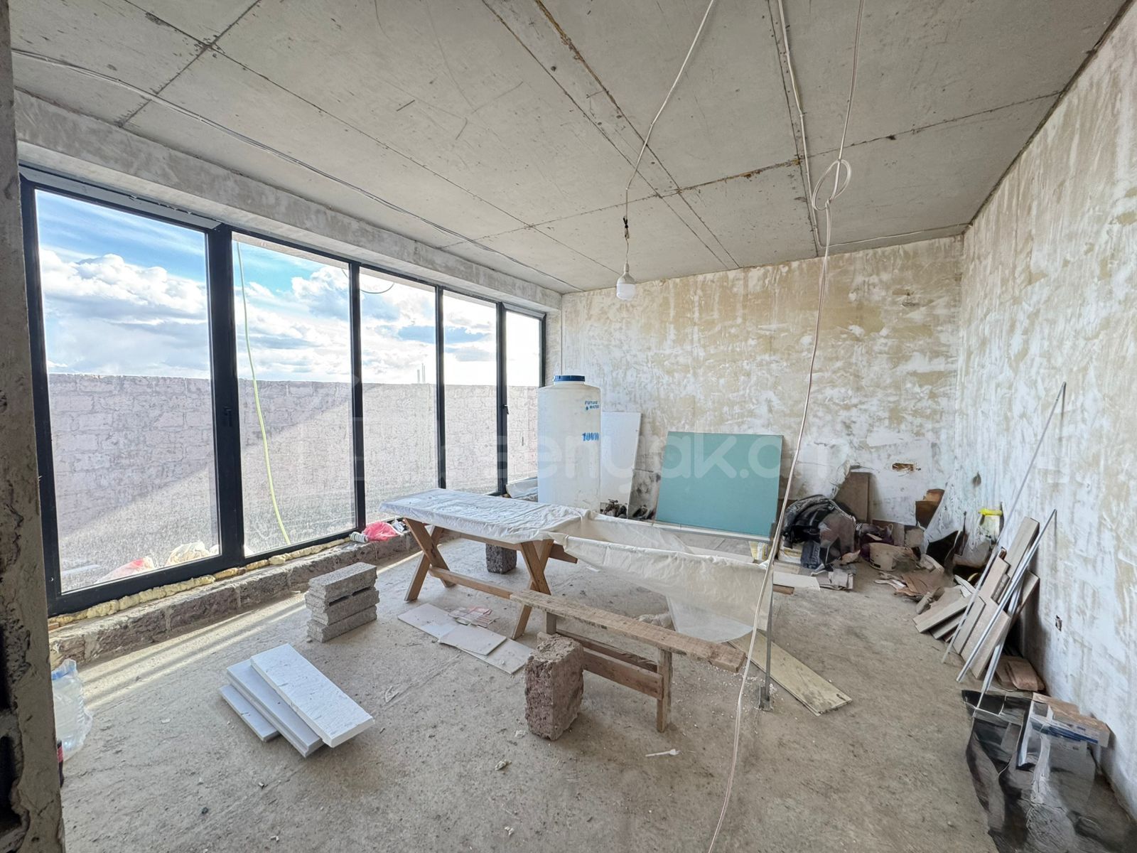 5 Սենյականոց Սեփական Տուն, 170քմ, Նորմալ Վիճակում, Ավտոտնակով