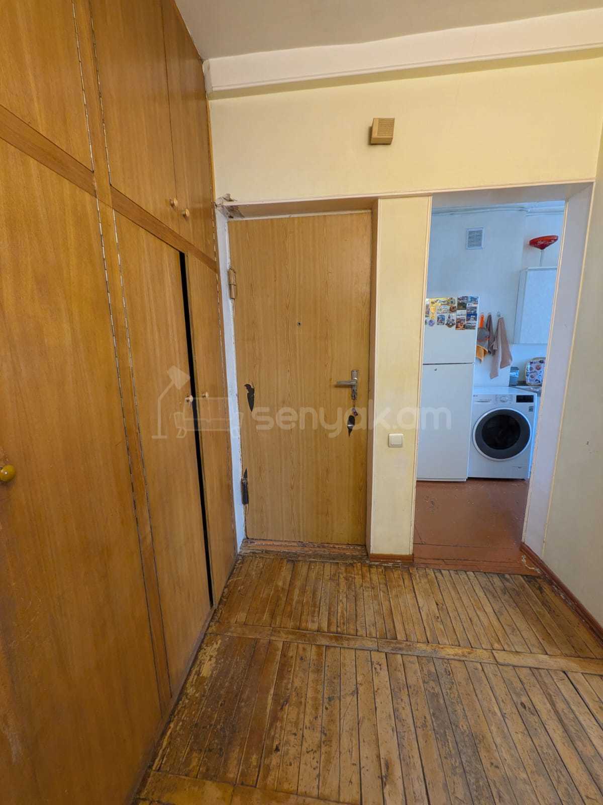 3 Սենյականոց Բնակարան, 76քմ, 8/9 հարկ, Պետական Վիճակում