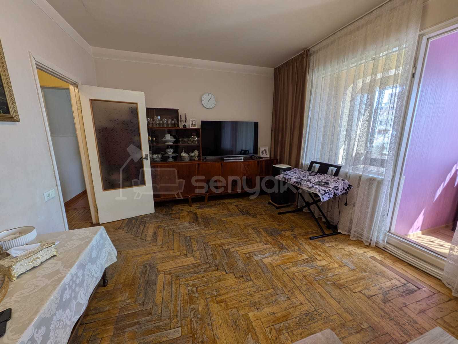 3 Սենյականոց Բնակարան, 76քմ, 8/9 հարկ, Պետական Վիճակում