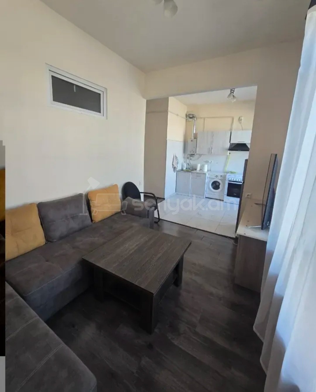 2 Սենյականոց Բնակարան Քարե Շենքում, 41քմ, 5/5 հարկ, Կապիտալ Վերանորոգված, Կահավորված, Արևկող