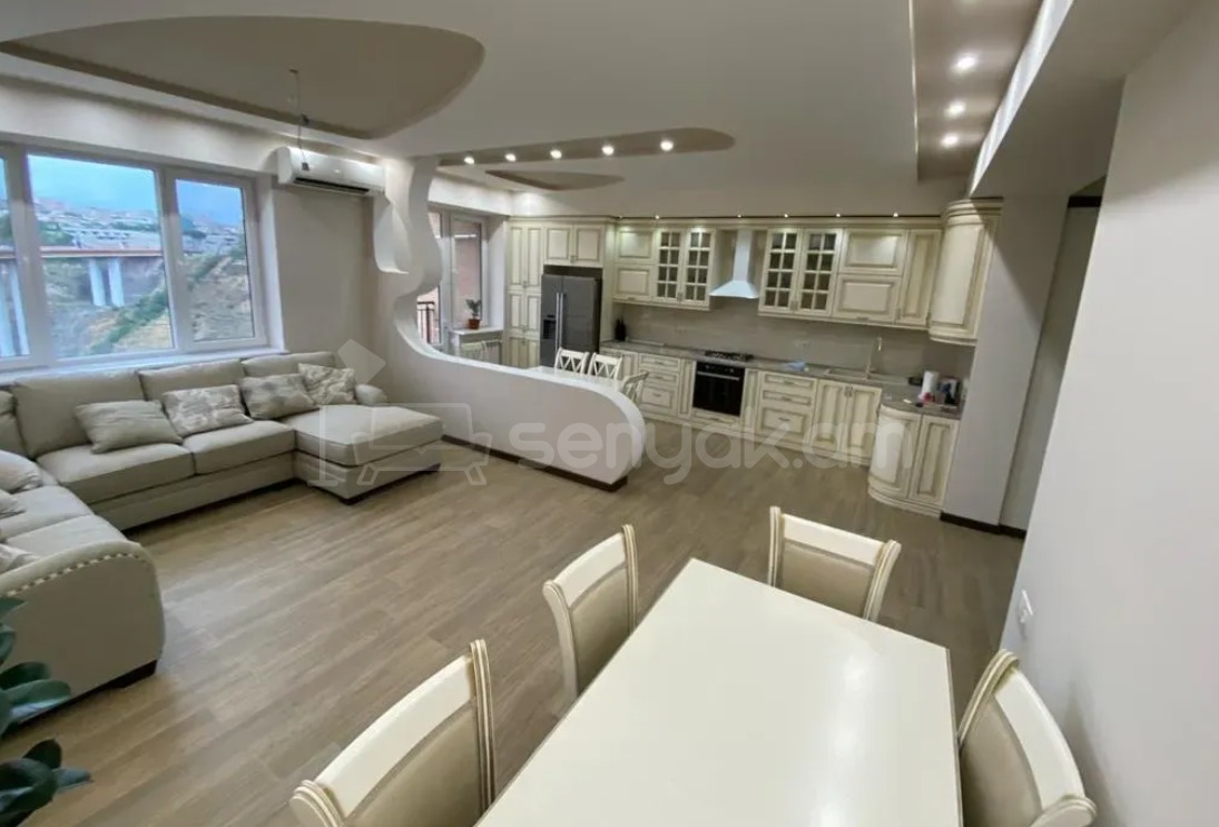 3 Սենյականոց Բնակարան Նորակառույցում, 140քմ, 9/12 հարկ, Դիզայներական Վերանորոգված, Կահավորված