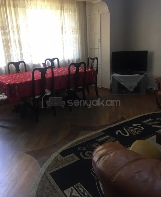 3 Սենյականոց Բնակարան, 78քմ, 2/9 հարկ, Նորմալ Վիճակում