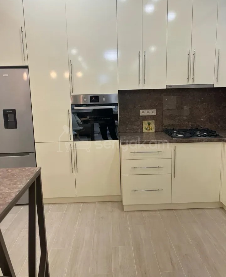 3 Սենյականոց Բնակարան Նորակառույցում, 95քմ, 3/13 հարկ, Կապիտալ Վերանորոգված