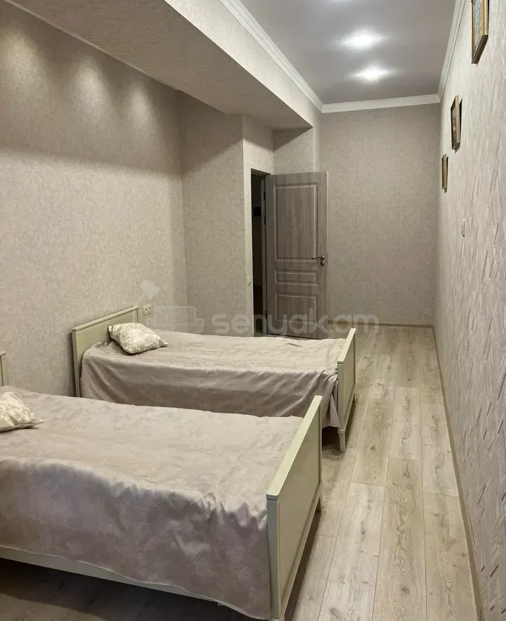 3 Սենյականոց Բնակարան Նորակառույցում, 95քմ, 3/13 հարկ, Կապիտալ Վերանորոգված