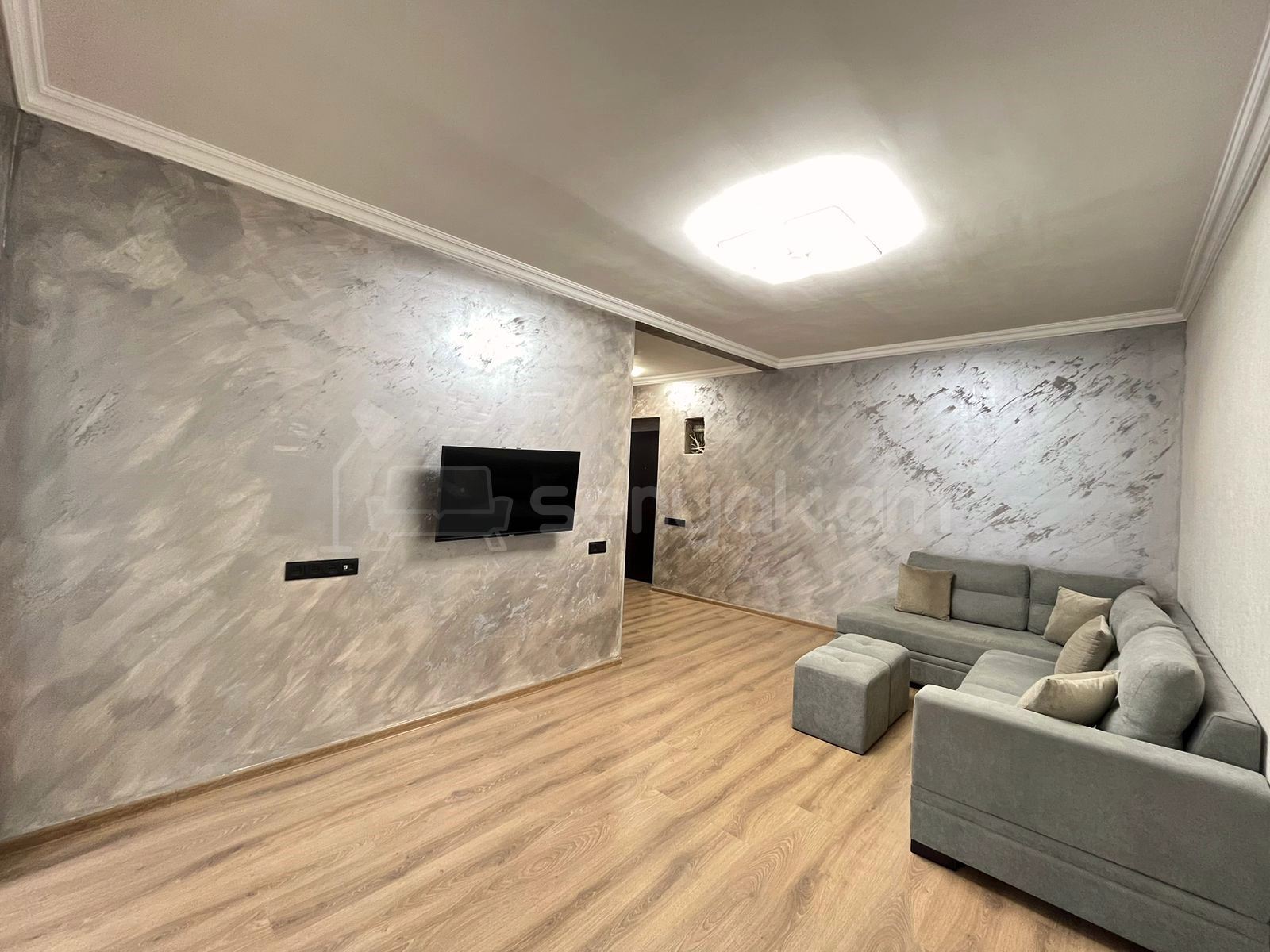 2 Սենյականոց Բնակարան Քարե Շենքում, 45քմ, 2/5 հարկ, Կապիտալ Վերանորոգված, Կահավորված, Արևկող