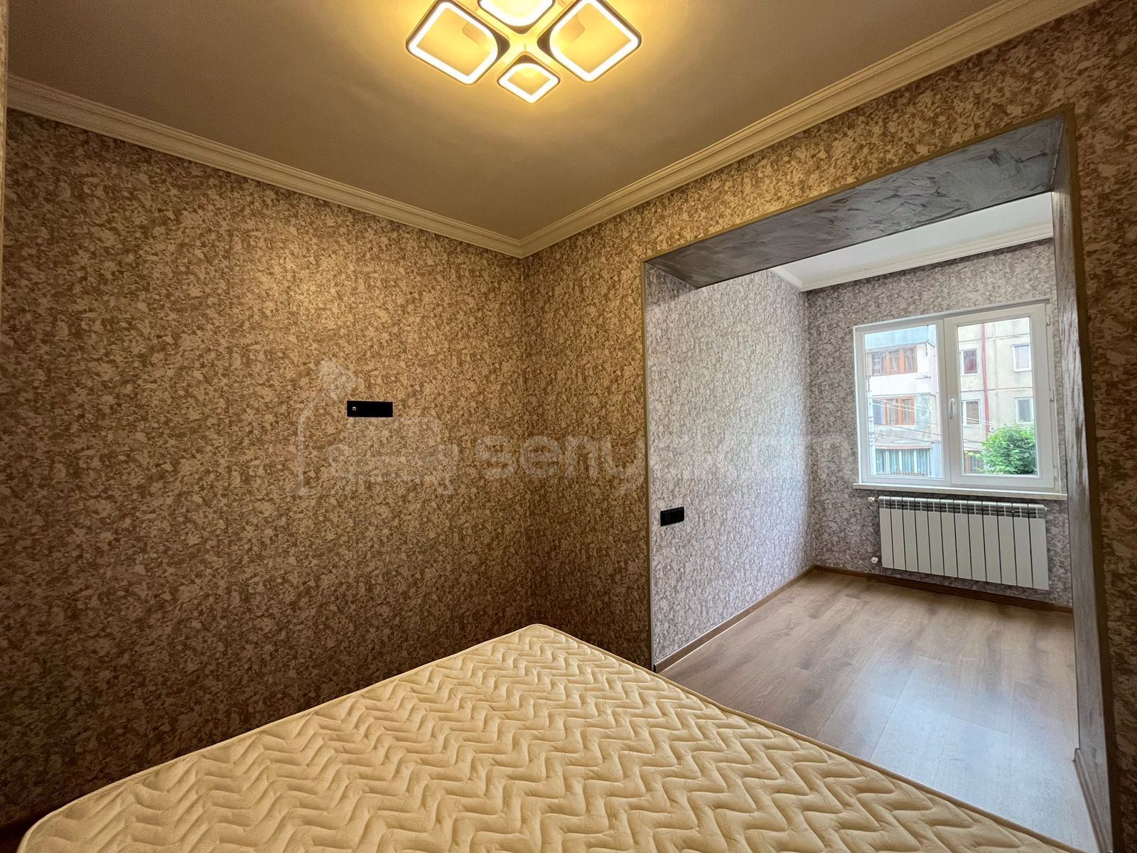 2 Սենյականոց Բնակարան Քարե Շենքում, 45քմ, 2/5 հարկ, Կապիտալ Վերանորոգված, Կահավորված, Արևկող