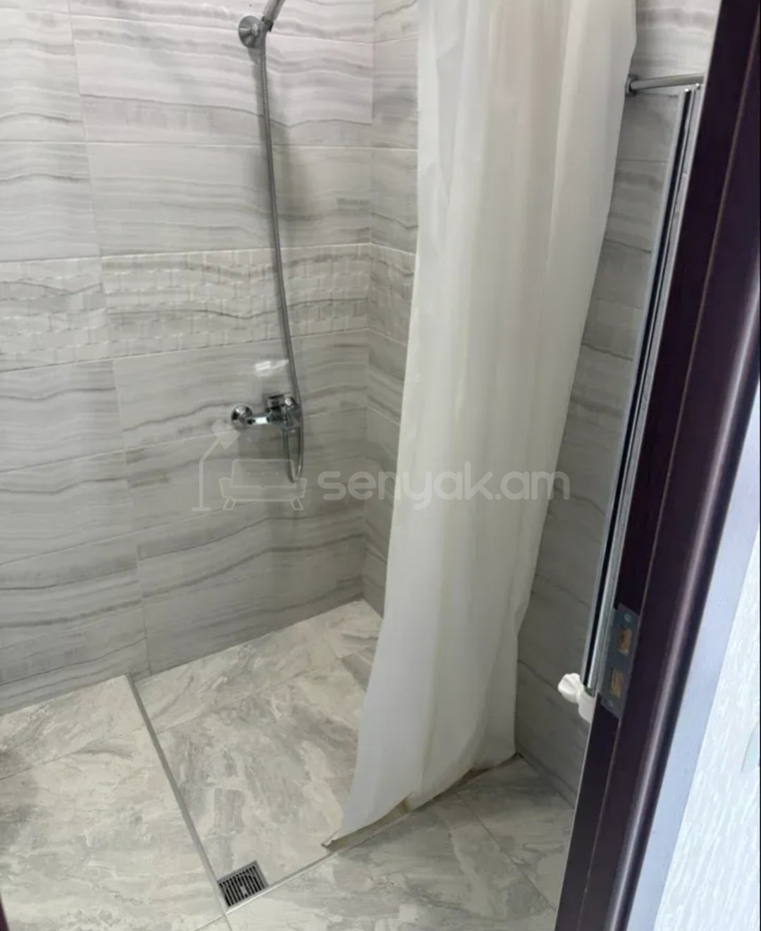 2 Սենյականոց Բնակարան Քարե Շենքում, 43քմ, 3/5 հարկ, Կապիտալ Վերանորոգված, Կահավորված, Արևկող