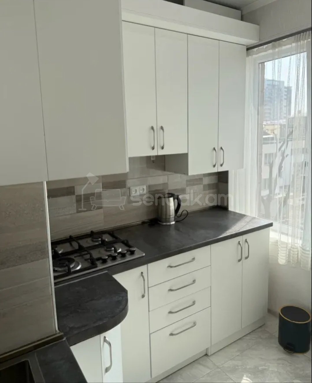 2 Սենյականոց Բնակարան Քարե Շենքում, 43քմ, 3/5 հարկ, Կապիտալ Վերանորոգված, Կահավորված, Արևկող